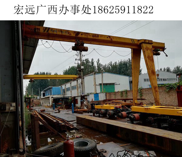 廣西桂林20噸A型軌道門機(jī)